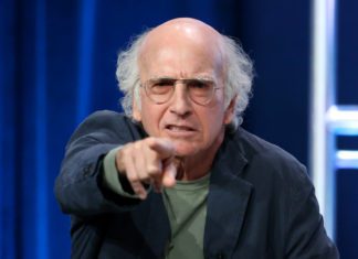 See How Bernie Sanders and Larry David Reacted After Finding Out That They’re Cousins