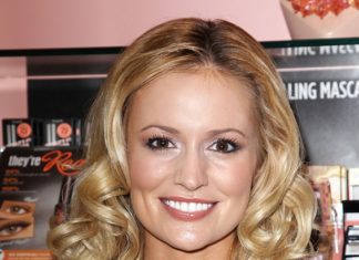 “Bachelorette” Alum Emily Maynard Welcomes Baby No. 4