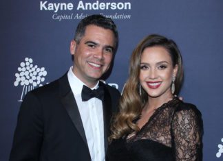 Jessica Alba Gives Birth to Baby Boy on New Year’s Eve