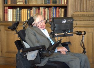 Stars who Worked with Stephen Hawking Mourn his Passing