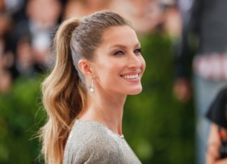 Gisele Bündchen is Writing a Book