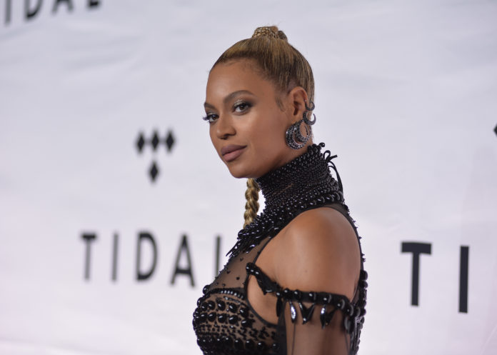 Beyonce at the 'Tidal X 10/15' concert in 2016