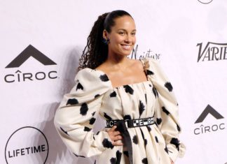 The Grammys Announces Their 2019 Host