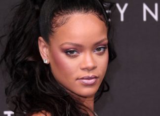 Rihanna Becomes Highest Paid Female Musician