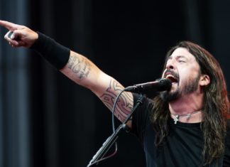 Foo Fighters Celebrate 25th Anniversary With a Special Van Tour
