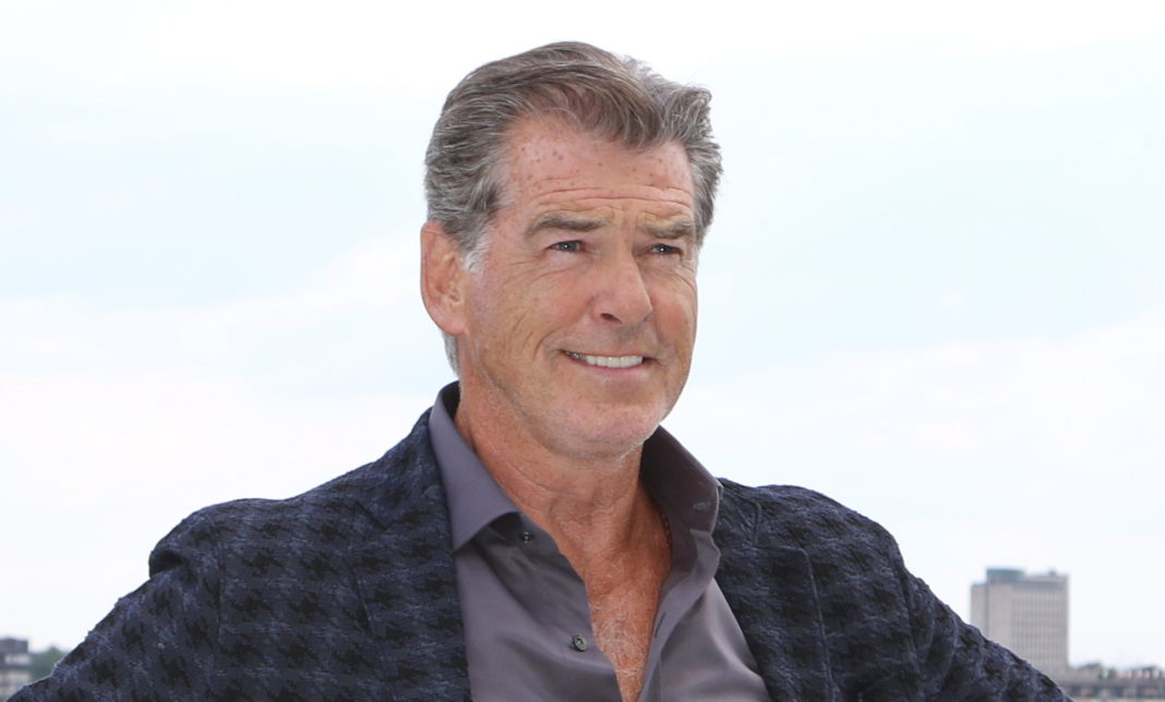 Шон броснан. Пирс Броснан Возраст. Pierce Brosnan Architect.