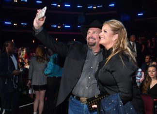 CBS Set Garth Brooks & Trisha Yearwood Concert Special