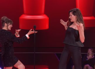 “WandaVision” Stole the Show at the MTV Movie & TV Awards Elizabeth Olsen and Kathryn Hahn at the 2021 MTV Movie & TV Awards.